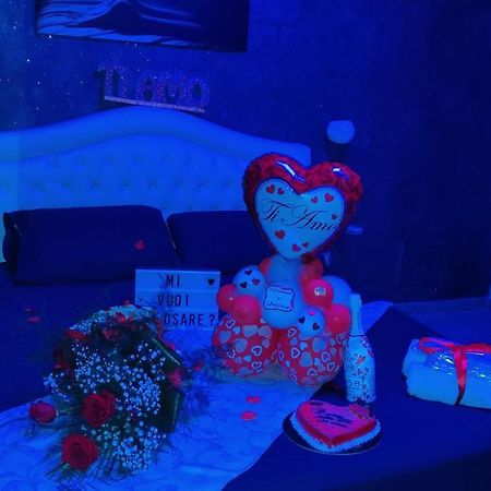 Afrodite Luxury Suite ヴェーリエ エクステリア 写真