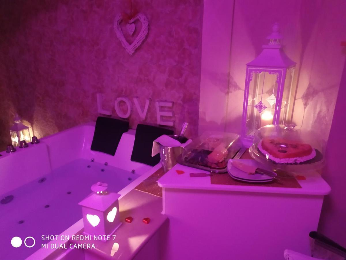 Afrodite Luxury Suite ヴェーリエ エクステリア 写真