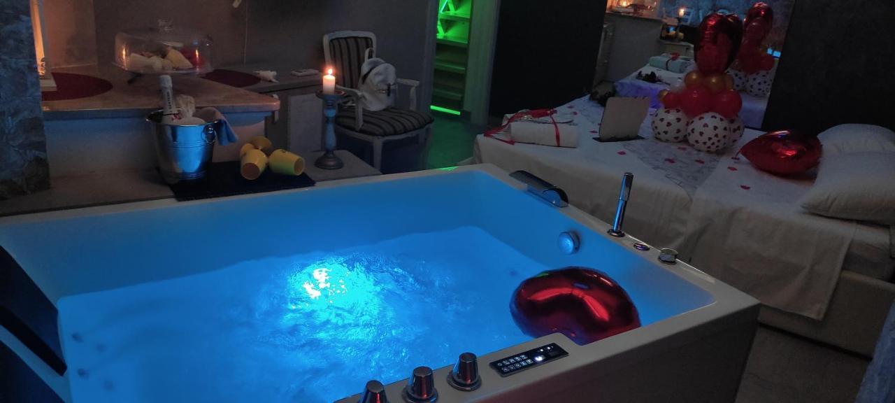 Afrodite Luxury Suite ヴェーリエ エクステリア 写真